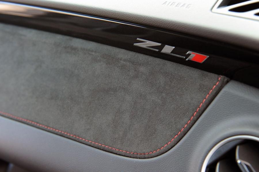  Chevrolet Camaro ZL1 2012 года  (фото 54 из 202)